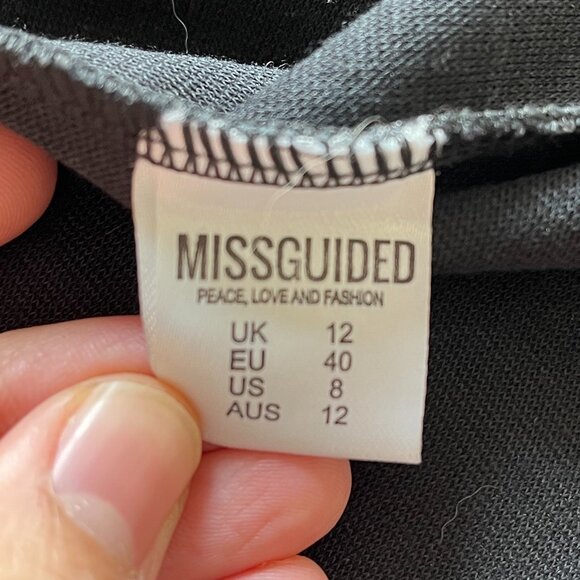 Misguided Bodycon Dress- Knee length, Deep Sweetheart V Neckline - Picture 5 of 7